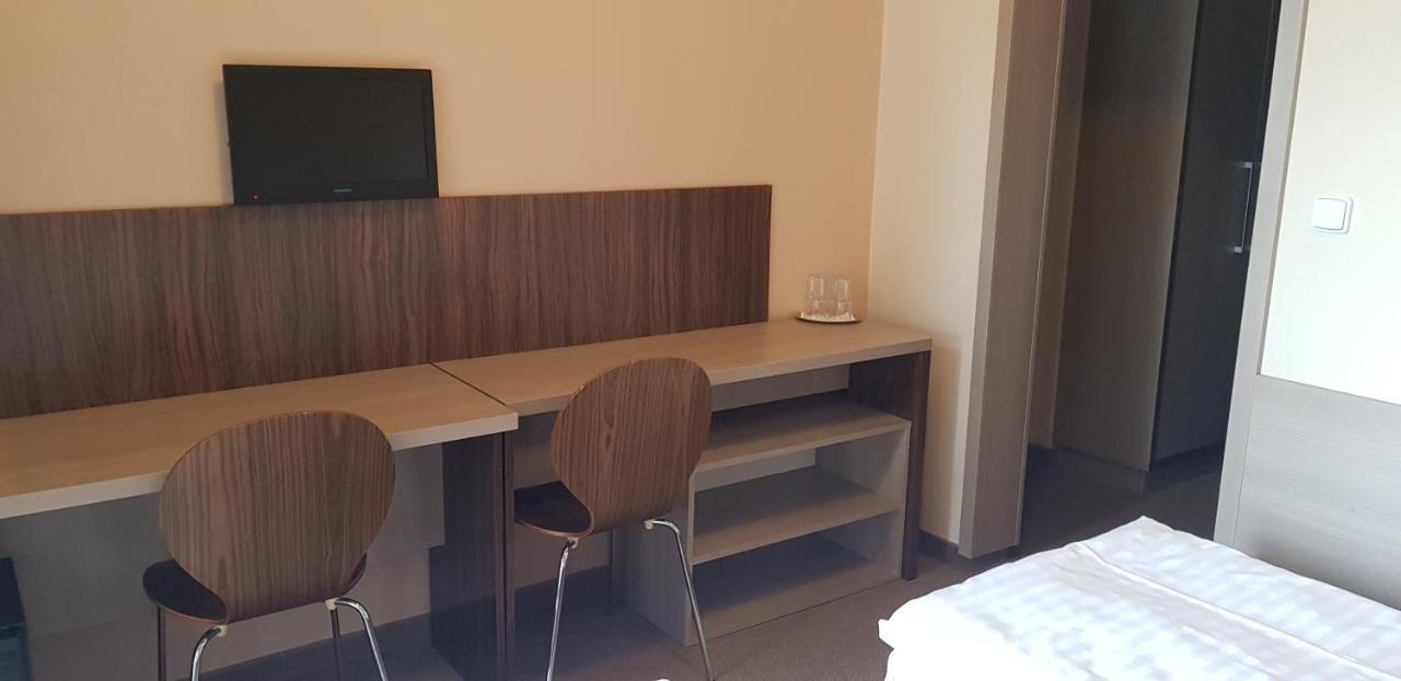 Sporthotel Kacov ภายนอก รูปภาพ