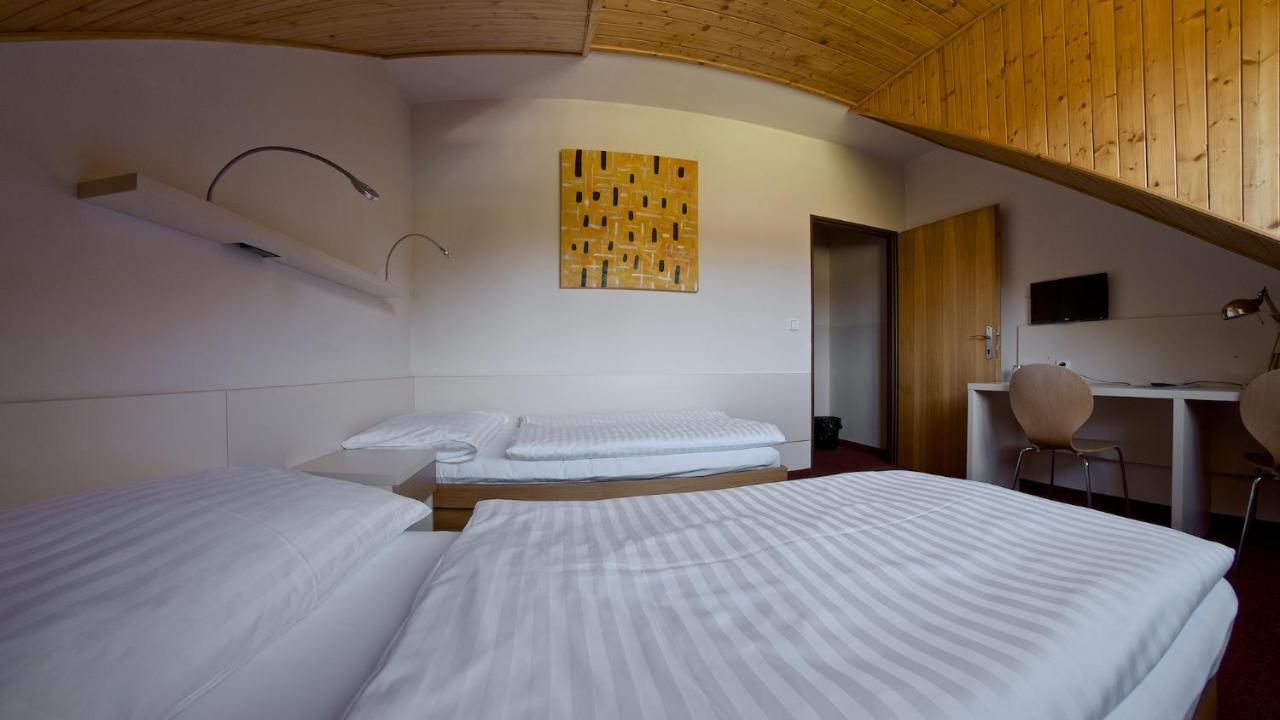 Sporthotel Kacov ภายนอก รูปภาพ